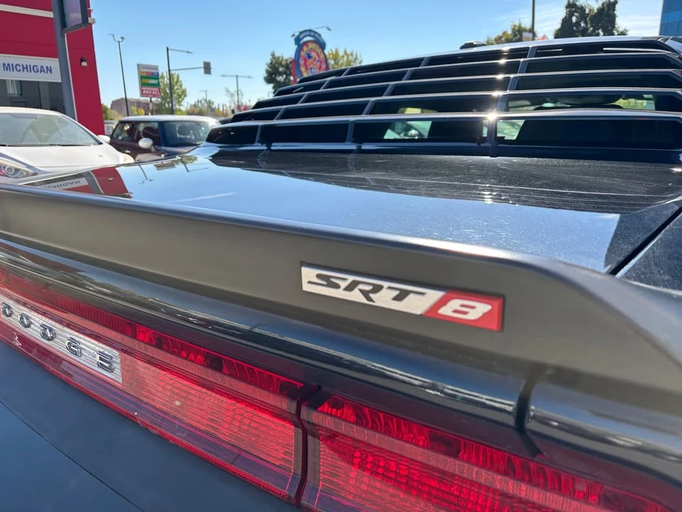 2009 Dodge Challenger 3rd Gen - Image 16 of 20