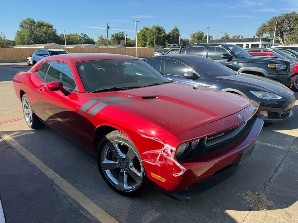 2009 Dodge Challenger 3rd Gen - Image 2 of 14