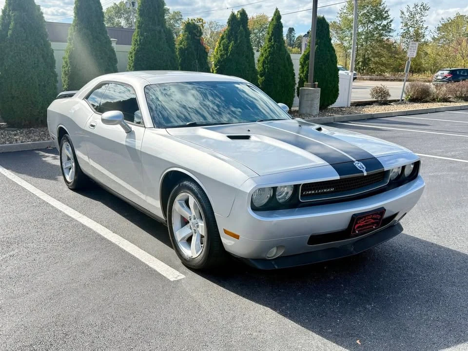 2009 Dodge Challenger 3rd Gen - Image 3 of 11