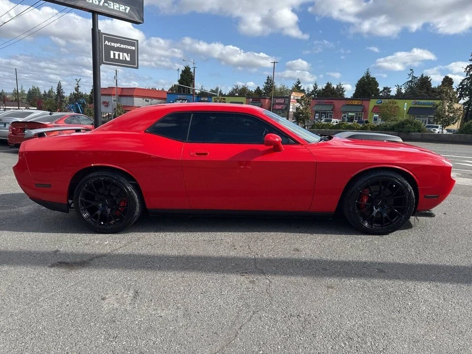 2009 Dodge Challenger 3rd Gen - Image 7 of 20