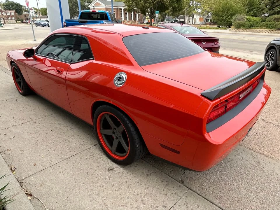 2009 Dodge Challenger 3rd Gen - Image 9 of 15