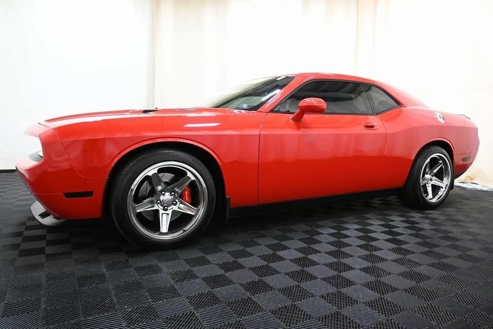 2009 Dodge Challenger 3rd Gen - Image 5 of 19