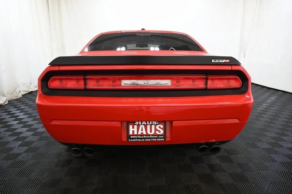 2009 Dodge Challenger 3rd Gen - Image 9 of 19