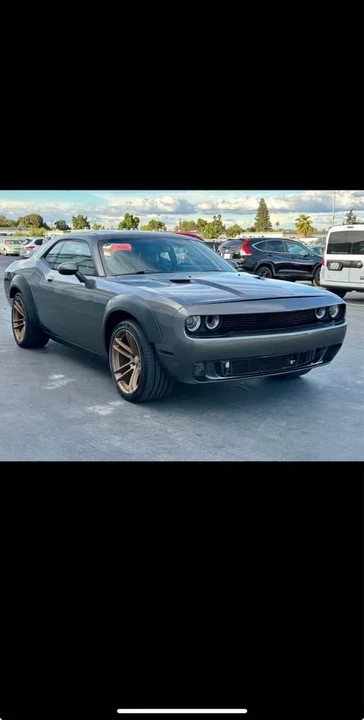 2009 Dodge Challenger 3rd Gen - Image 2 of 14