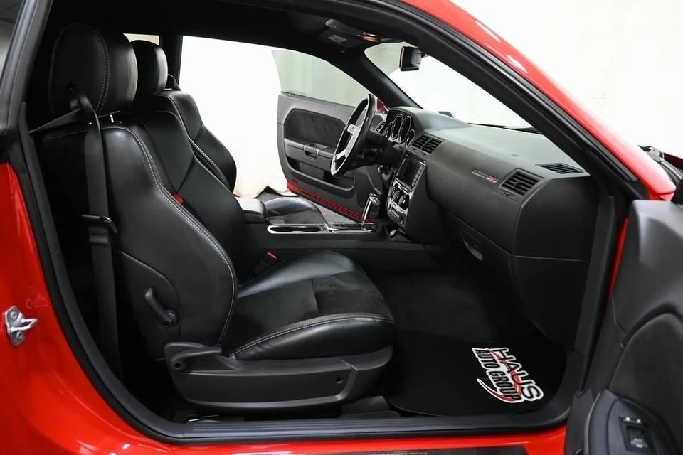 2009 Dodge Challenger 3rd Gen - Image 8 of 19