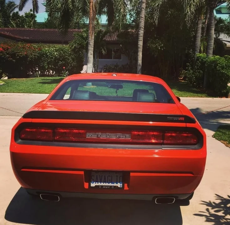 2009 Dodge Challenger 3rd Gen - Image 11 of 16