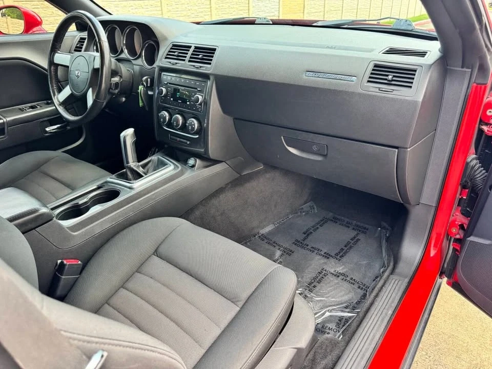 2009 Dodge Challenger 3rd Gen - Image 15 of 20