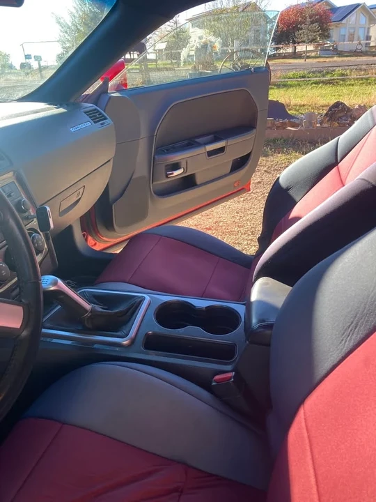 2009 Dodge Challenger 3rd Gen - Image 16 of 17