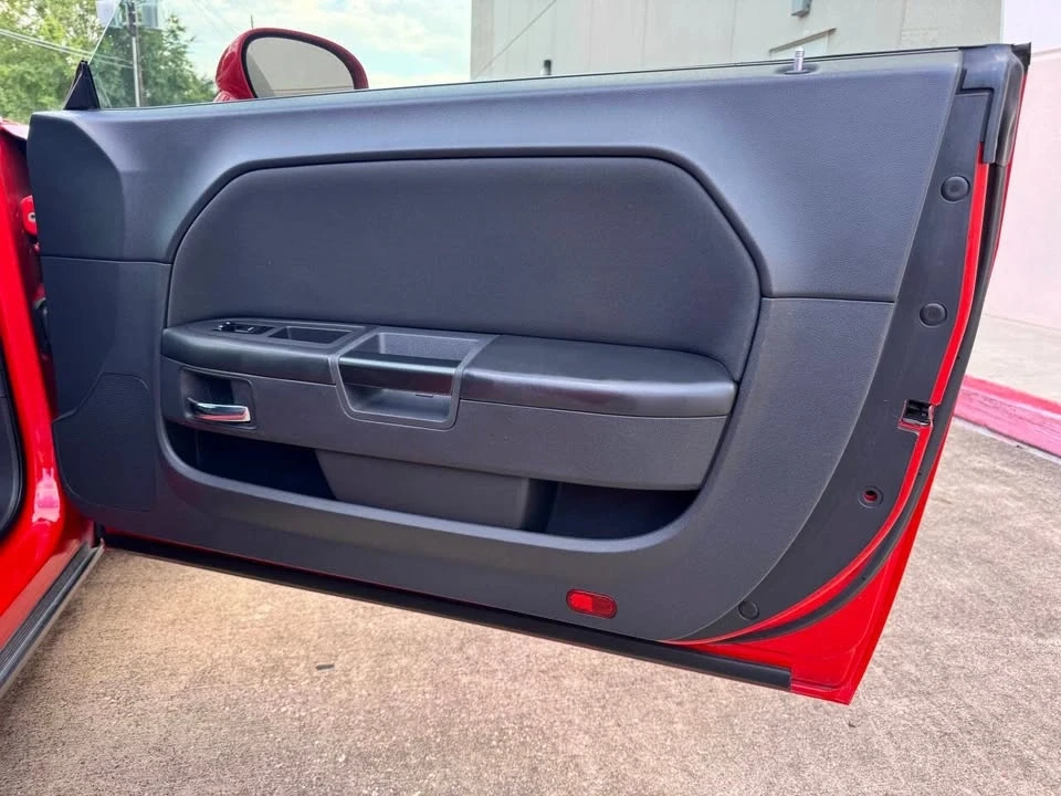 2009 Dodge Challenger 3rd Gen - Image 14 of 20