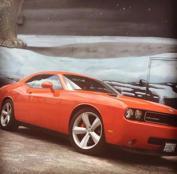 2009 Dodge Challenger 3rd Gen - Image 14 of 16