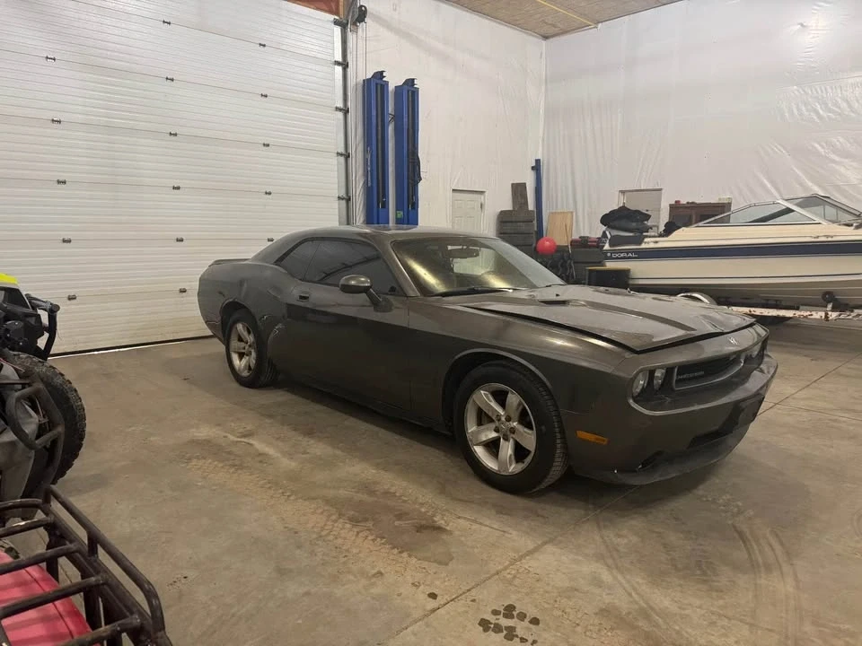 2009 Dodge Challenger 3rd Gen - Image 9 of 14