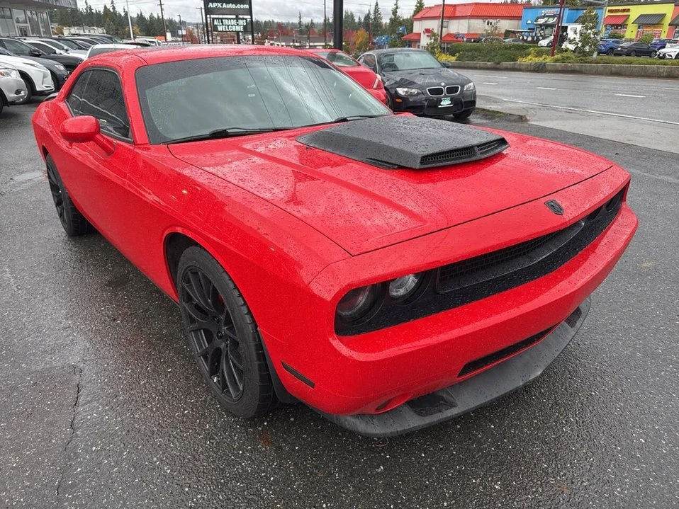 2009 Dodge Challenger 3rd Gen - Image 9 of 19