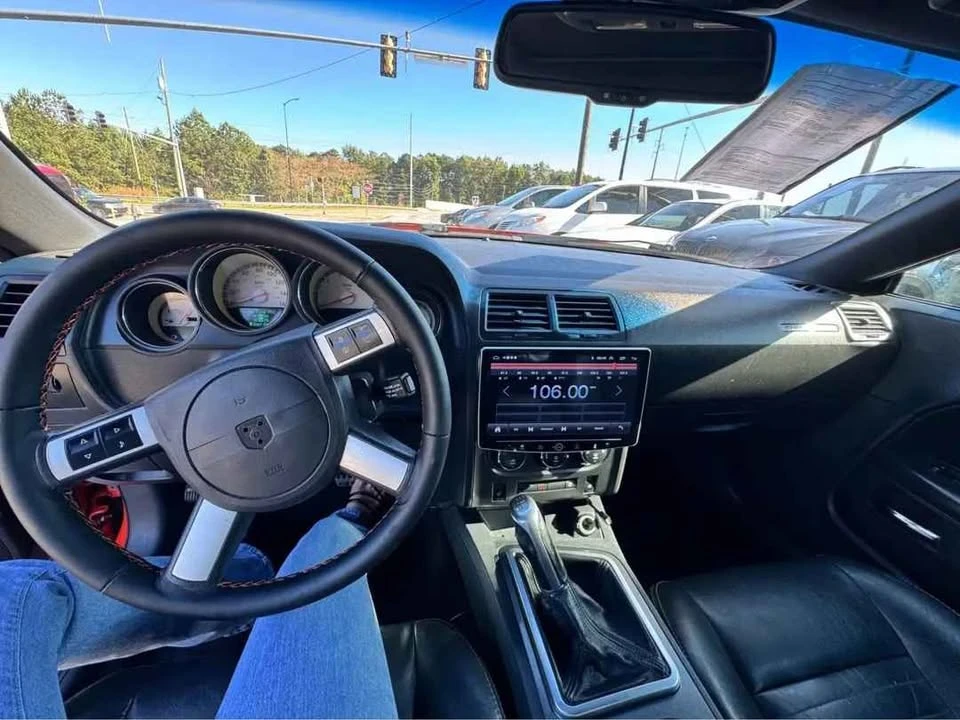 2009 Dodge Challenger 3rd Gen - Image 10 of 11