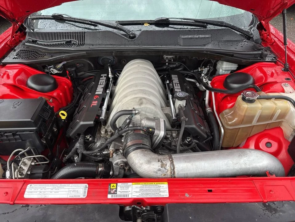2009 Dodge Challenger 3rd Gen - Image 12 of 19
