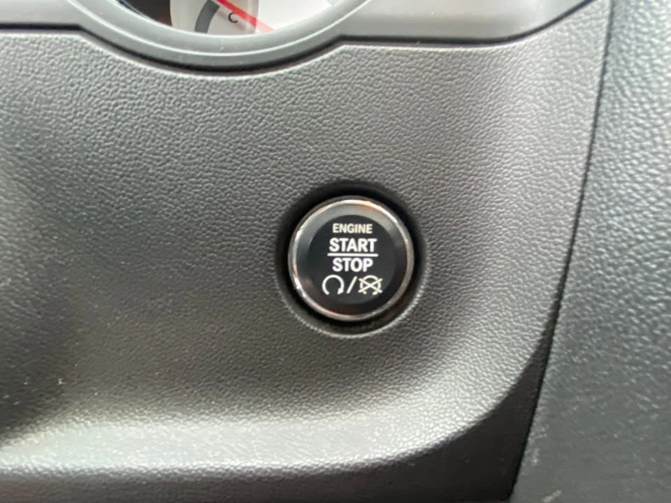 2009 Dodge Challenger 3rd Gen - Image 14 of 19