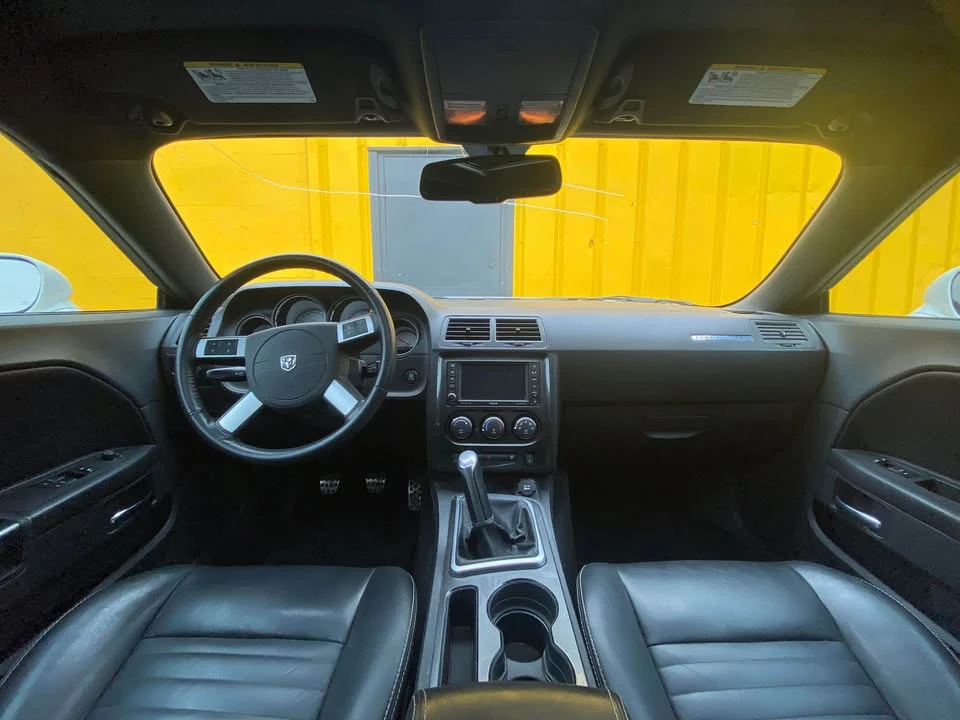 2009 Dodge Challenger 3rd Gen - Image 7 of 19