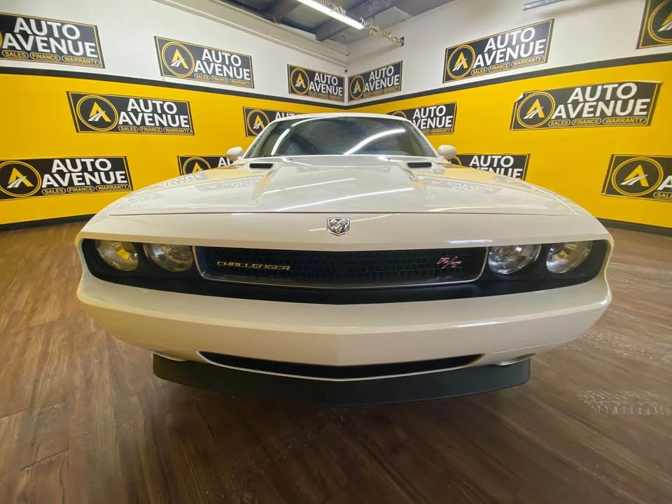 2009 Dodge Challenger 3rd Gen - Image 6 of 17