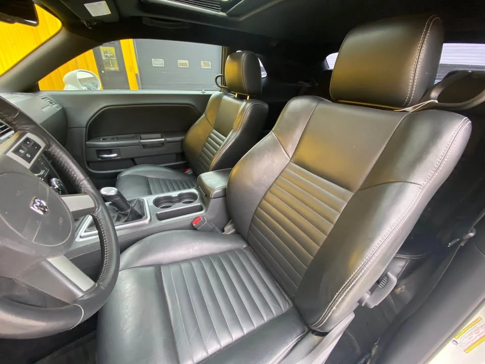2009 Dodge Challenger 3rd Gen - Image 12 of 17