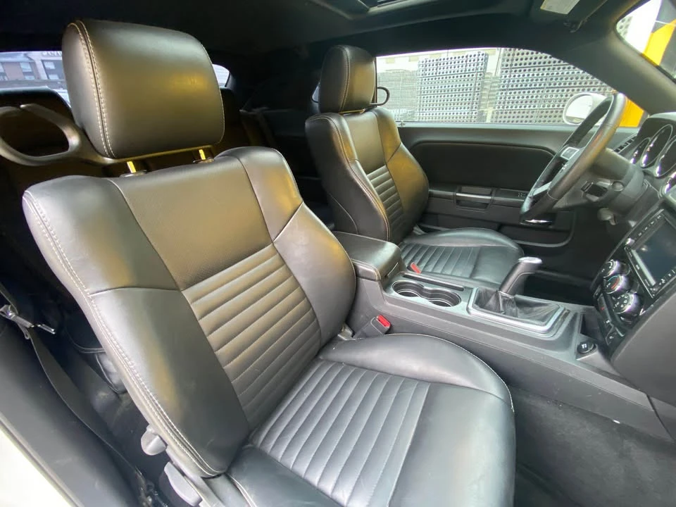 2009 Dodge Challenger 3rd Gen - Image 15 of 17