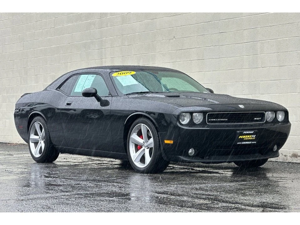 2009 Dodge Challenger 3rd Gen - Image 2 of 10