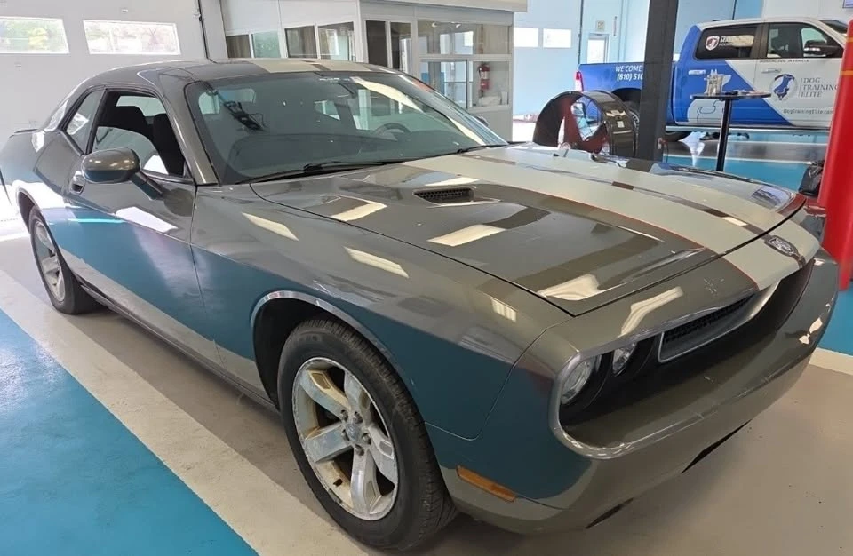 2009 Dodge Challenger 3rd Gen - Image 5 of 14