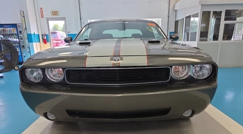 2009 Dodge Challenger 3rd Gen - Image 8 of 14