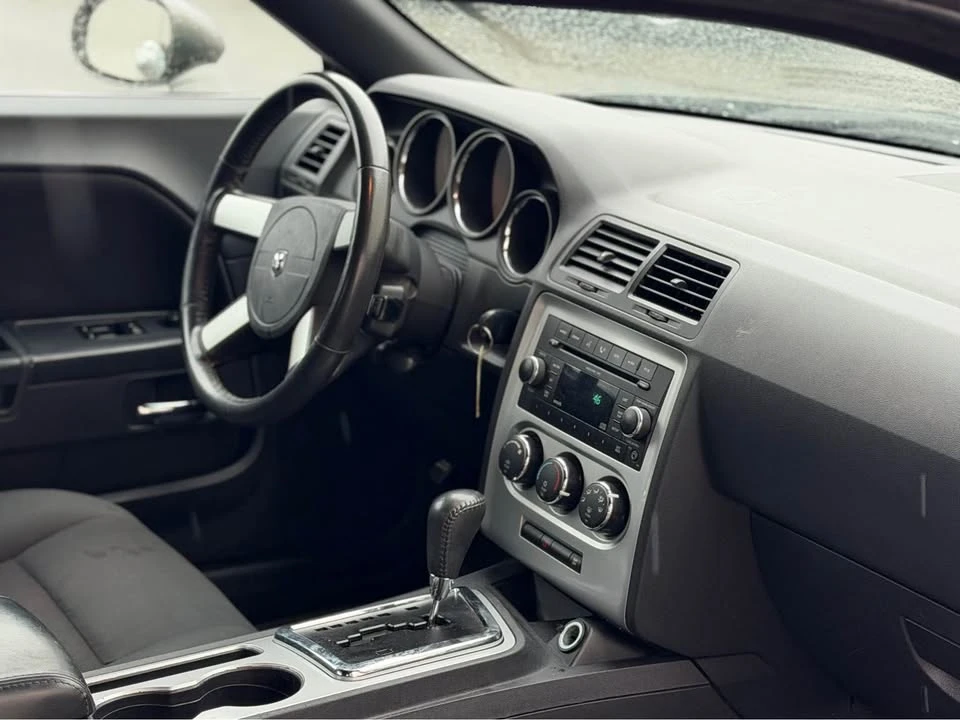2009 Dodge Challenger 3rd Gen - Image 9 of 12
