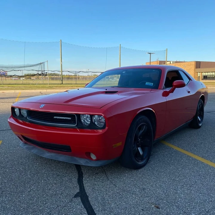 2009 Dodge Challenger 3rd Gen - Image 2 of 13