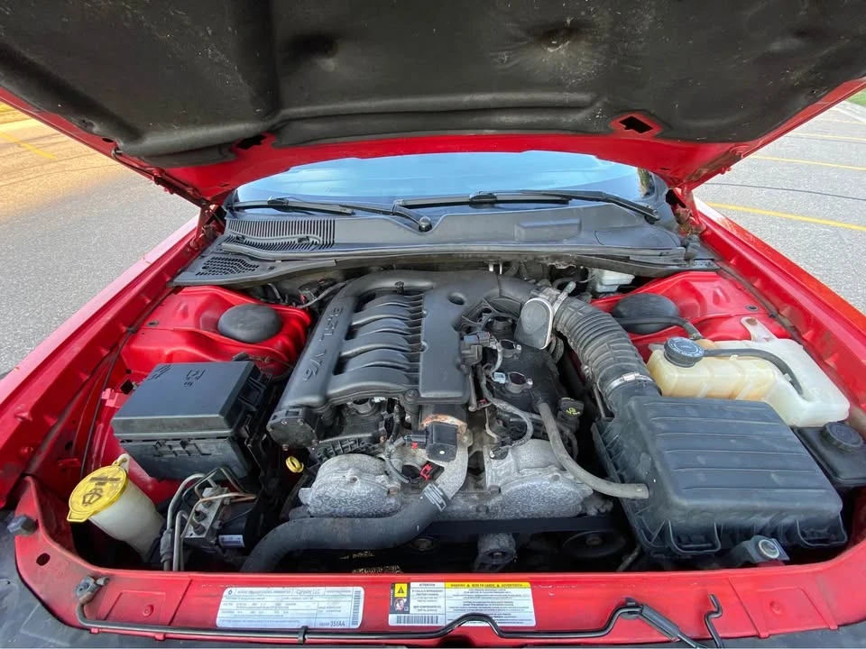 2009 Dodge Challenger 3rd Gen - Image 7 of 13