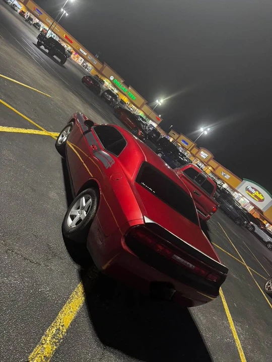 2009 Dodge Challenger 3rd Gen - Image 5 of 6