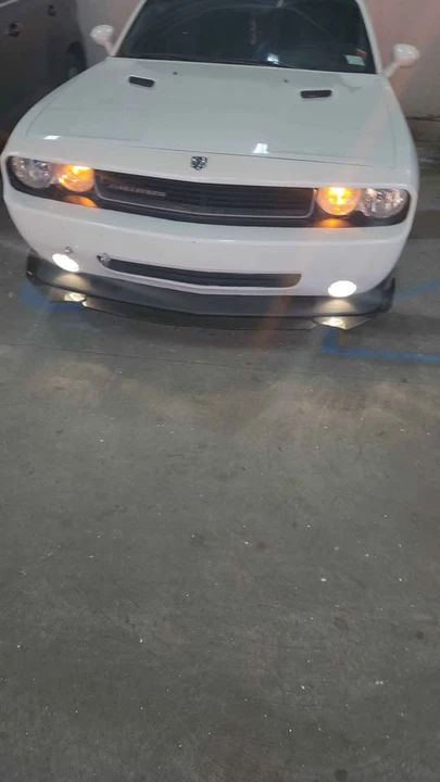 2009 Dodge Challenger 3rd Gen - Image 5 of 5