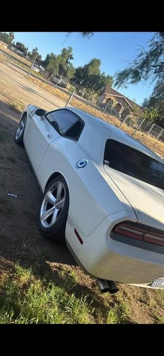 2009 Dodge Challenger 3rd Gen - Image 3 of 5
