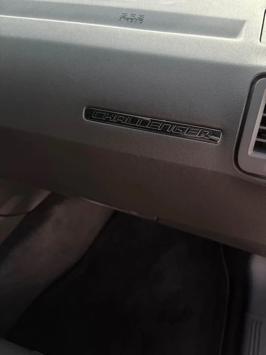 2009 Dodge Challenger 3rd Gen - Image 13 of 15