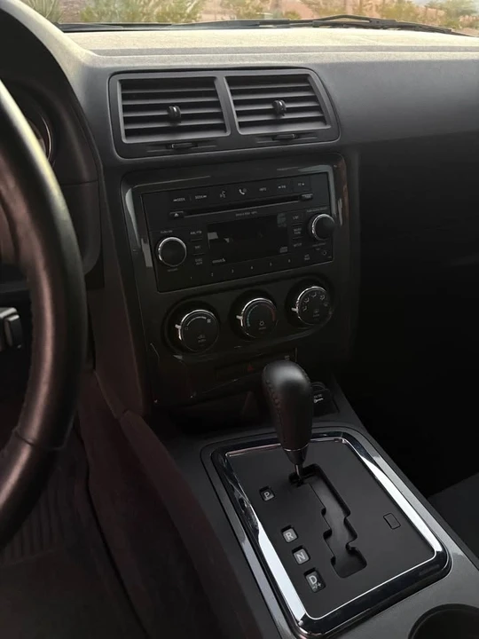 2009 Dodge Challenger 3rd Gen - Image 9 of 15