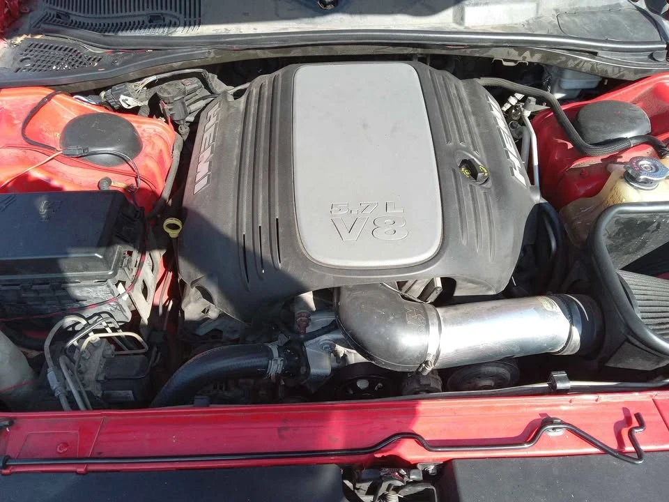 2009 Dodge Challenger 3rd Gen - Image 10 of 13