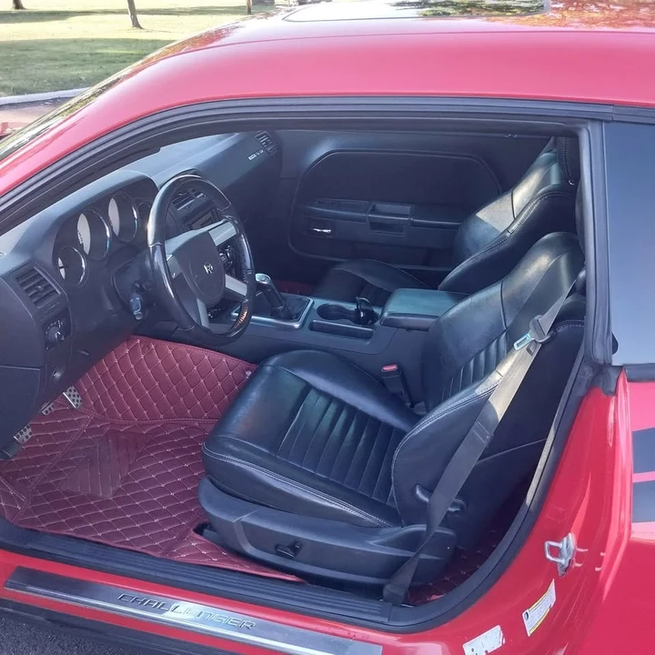 2009 Dodge Challenger 3rd Gen - Image 6 of 11