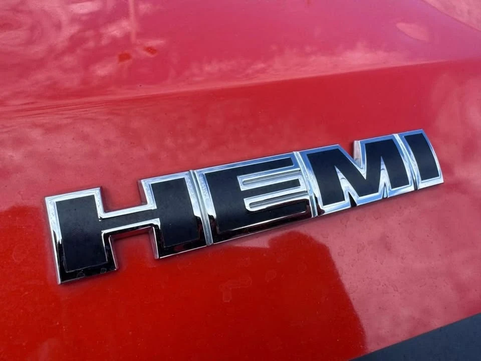 2009 Dodge Challenger 3rd Gen - Image 9 of 20