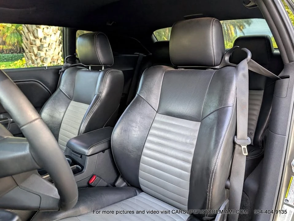 2009 Dodge Challenger 3rd Gen - Image 17 of 19