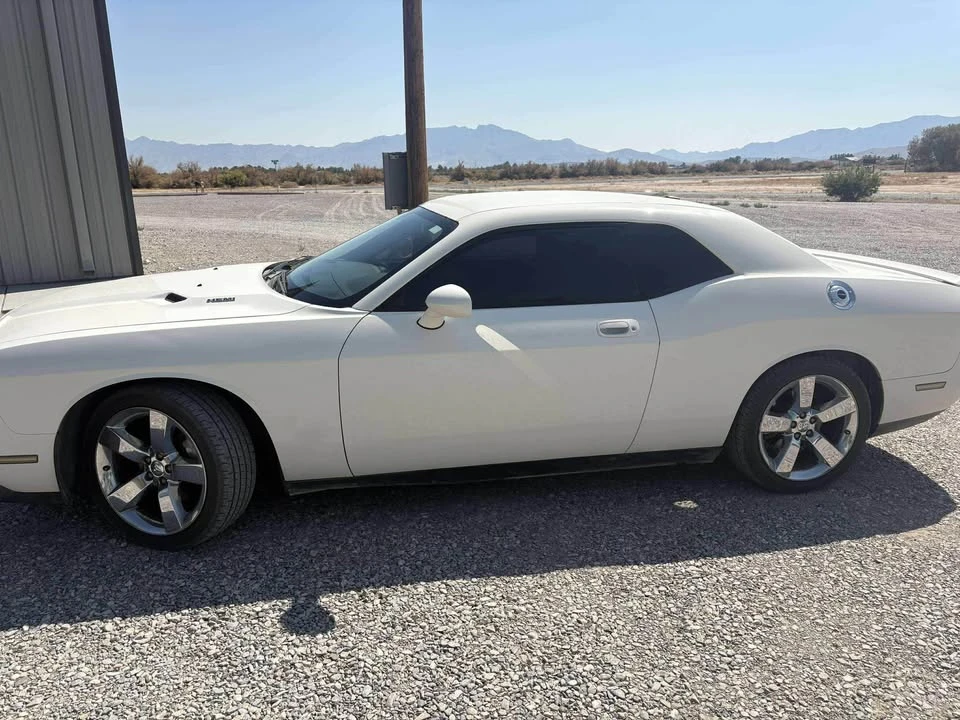 2009 Dodge Challenger 3rd Gen - Image 2 of 8