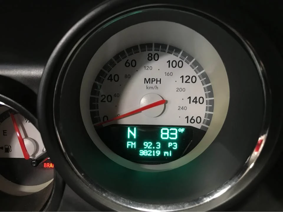 2009 Dodge Challenger 3rd Gen - Image 11 of 17