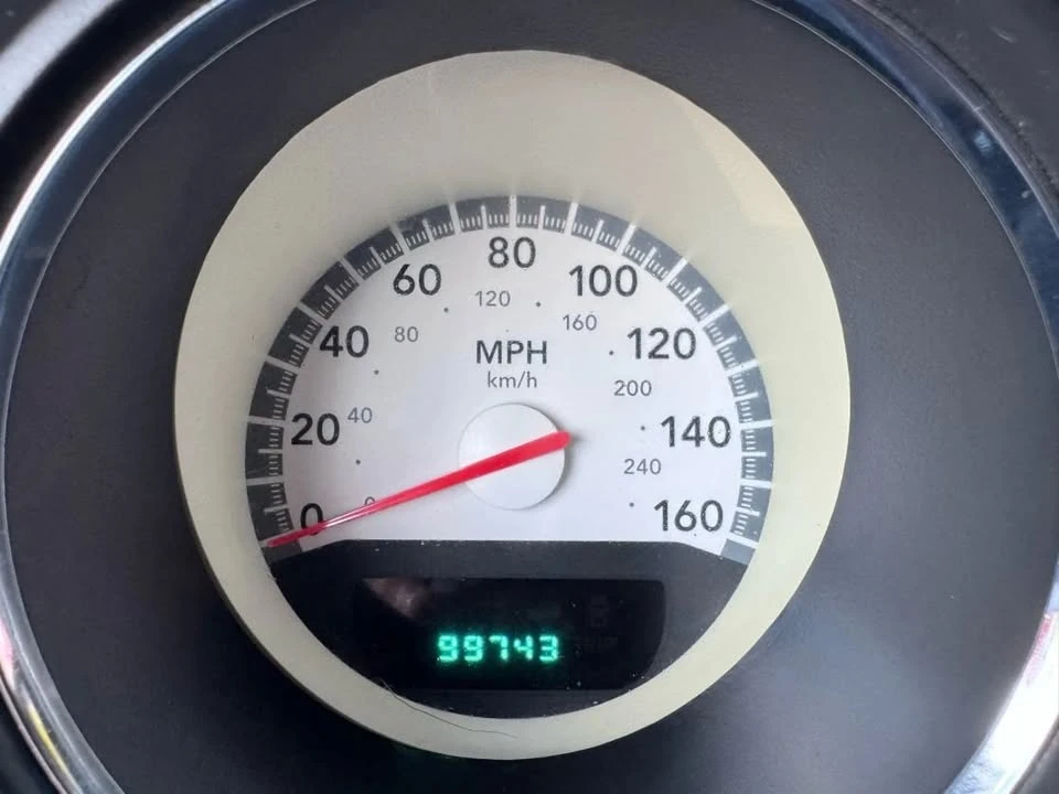 2009 Dodge Challenger 3rd Gen - Image 18 of 20