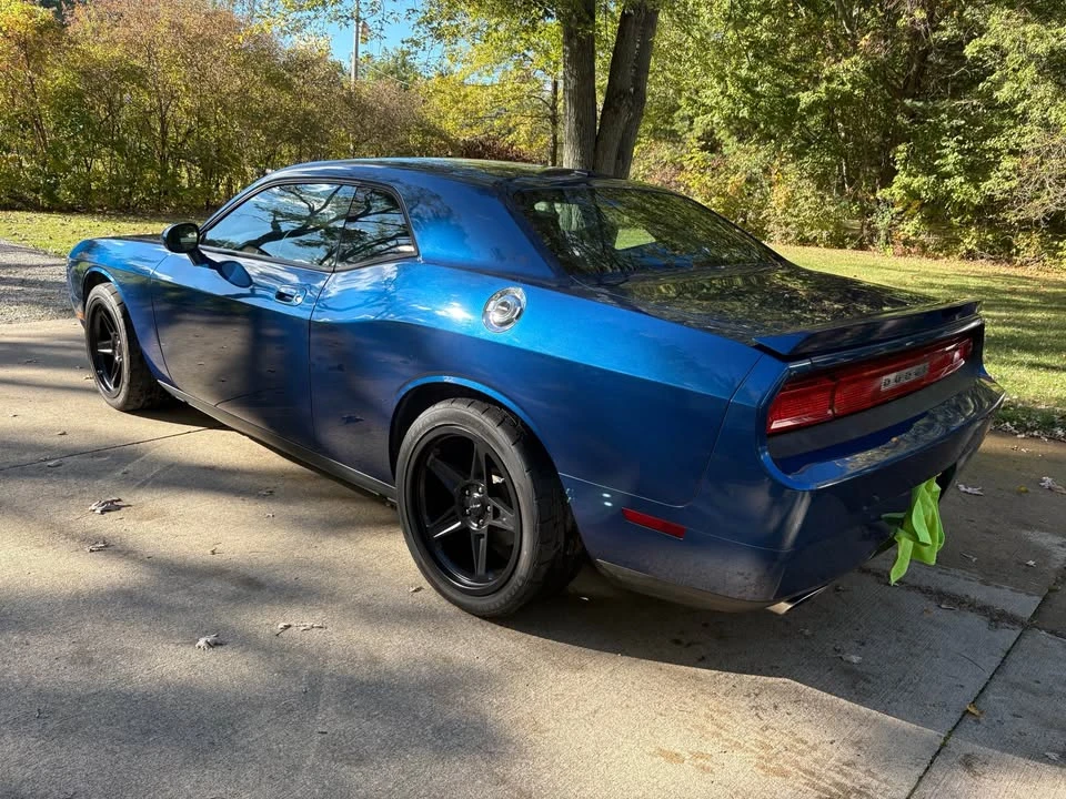 2009 Dodge Challenger 3rd Gen - Image 5 of 16