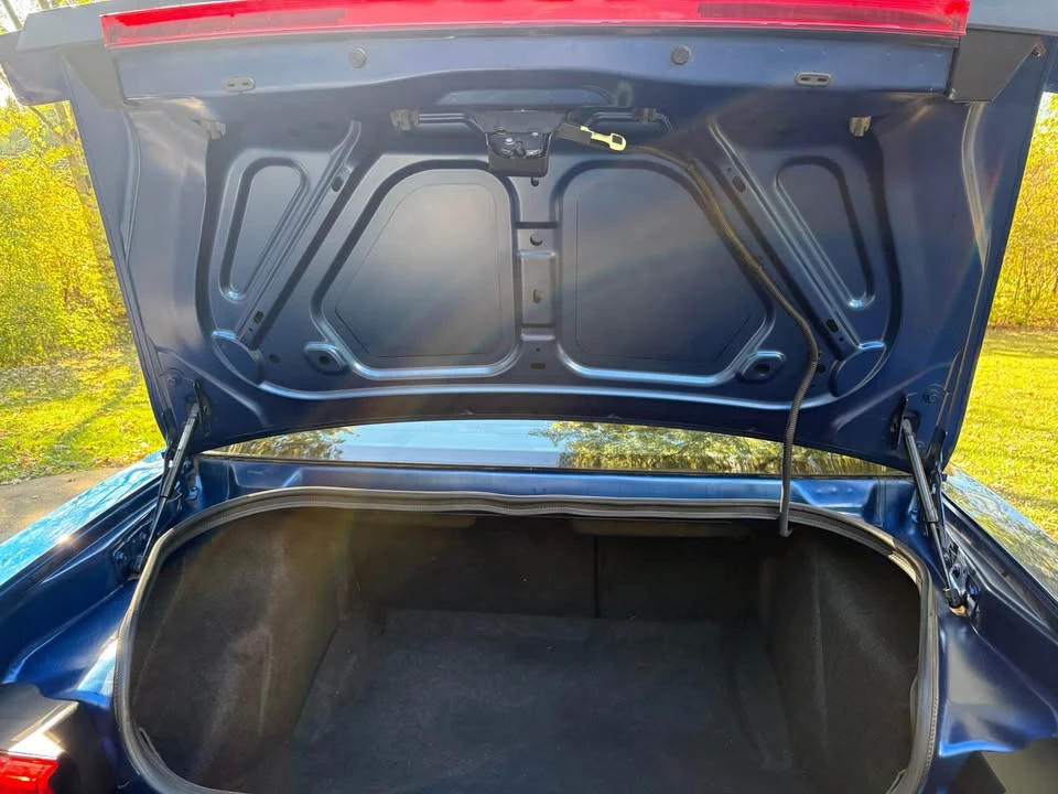 2009 Dodge Challenger 3rd Gen - Image 14 of 16
