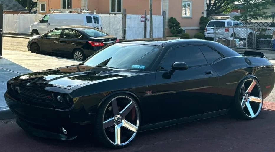 2009 Dodge Challenger 3rd Gen - Image 3 of 6