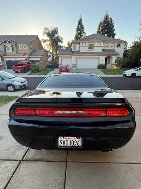 2009 Dodge Challenger 3rd Gen - Image 5 of 12