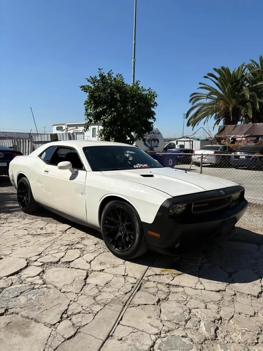 2009 Dodge Challenger 3rd Gen - Image 2 of 13