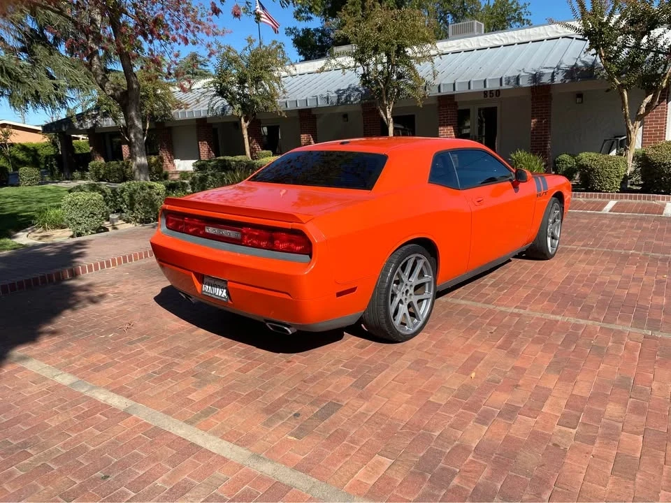 2009 Dodge Challenger 3rd Gen - Image 3 of 8