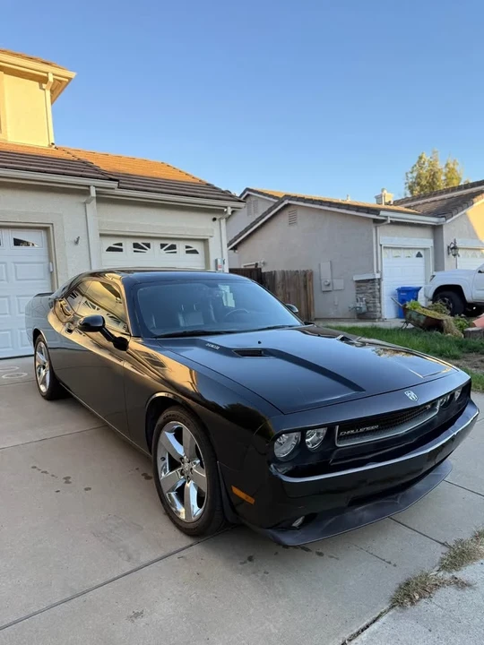 2009 Dodge Challenger 3rd Gen - Image 3 of 12