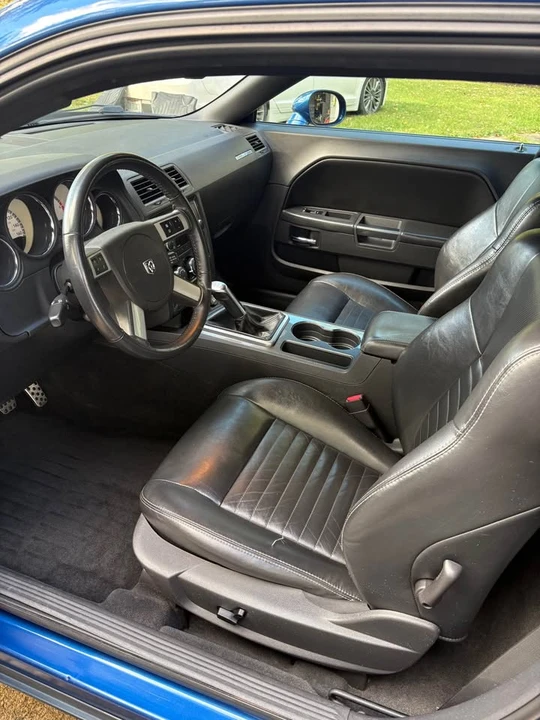 2009 Dodge Challenger 3rd Gen - Image 9 of 16