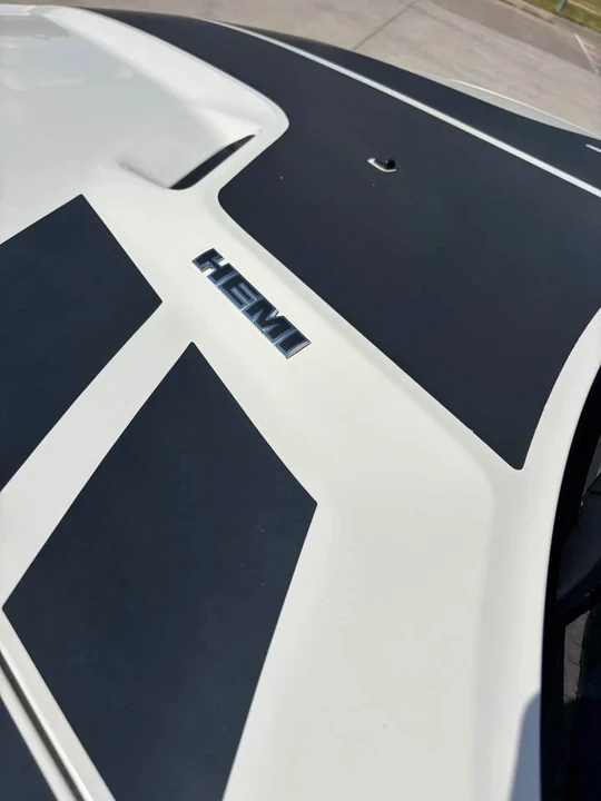 2009 Dodge Challenger 3rd Gen - Image 13 of 16